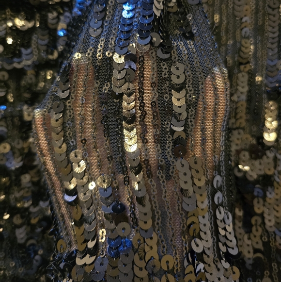 GUESS Tessa Long Sleeve Sequin Cut Out Dress Size 4 - Picture 8 of 10